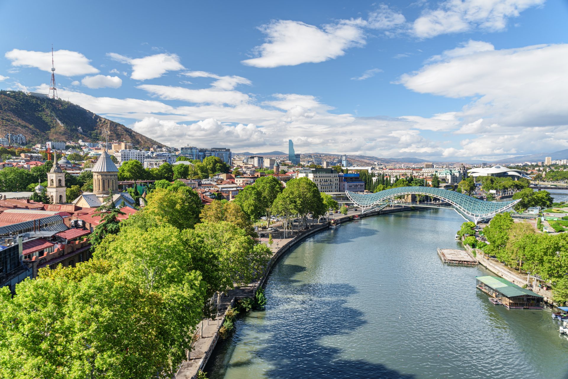 Tbilisi is de gaststad van de Wereld Toerisme dag die dit jaar in het teken staat van 'Toerisme en Vrede'