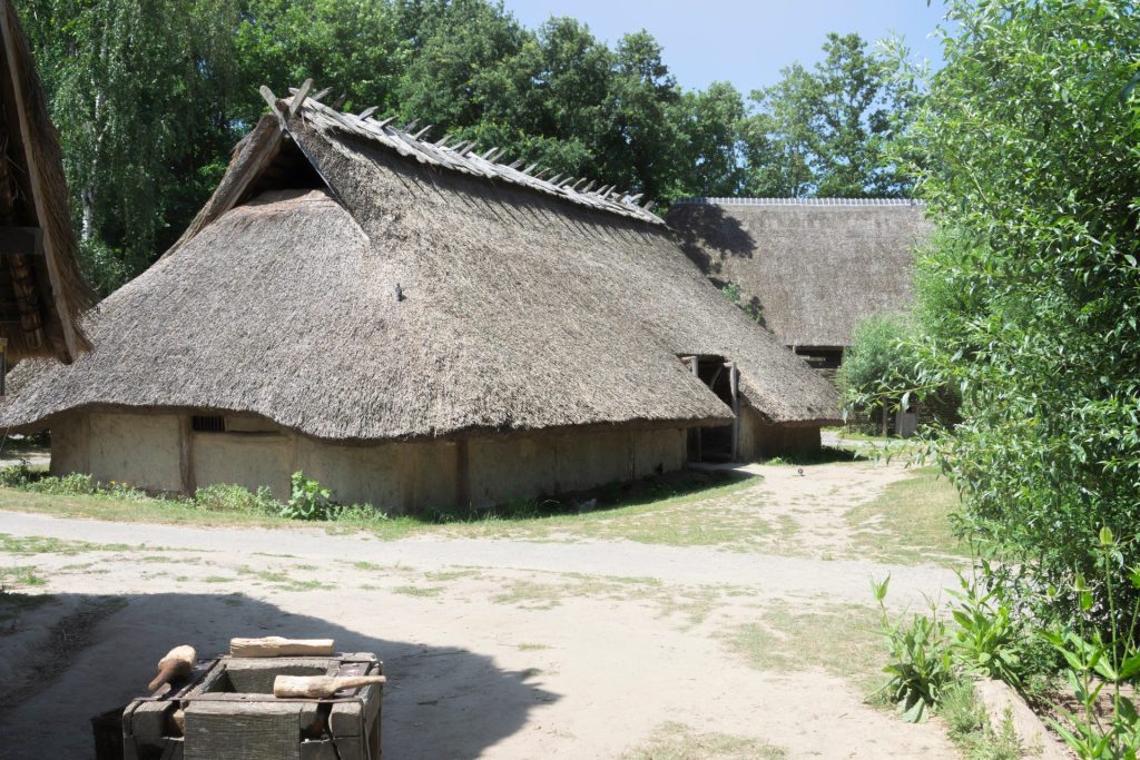 Het prehistorisch dorp in Eindhoven is een van de locaties die je kunt bezoeken tijdens de Maand van de Geschiedenis. Foto: Shutterstock