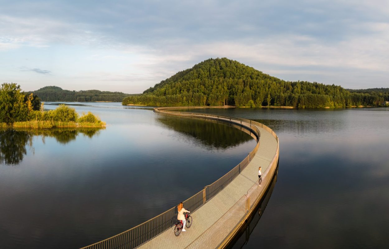 Fietsen tussen de Mijnterrils