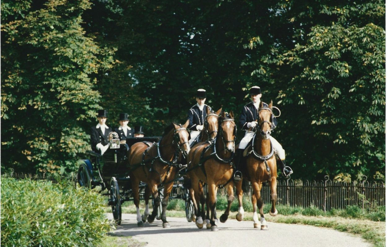 historische rijtuigen op landgoed Middachten