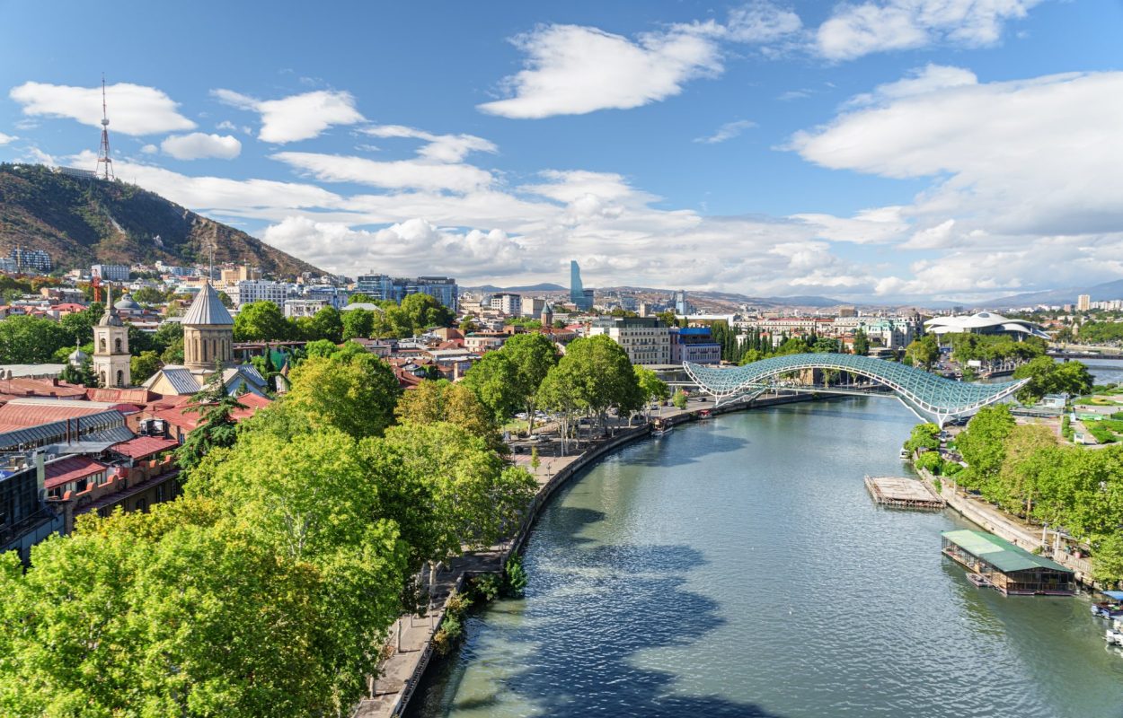 Tbilisi is de gaststad van de Wereld Toerisme dag die dit jaar in het teken staat van 'Toerisme en Vrede'